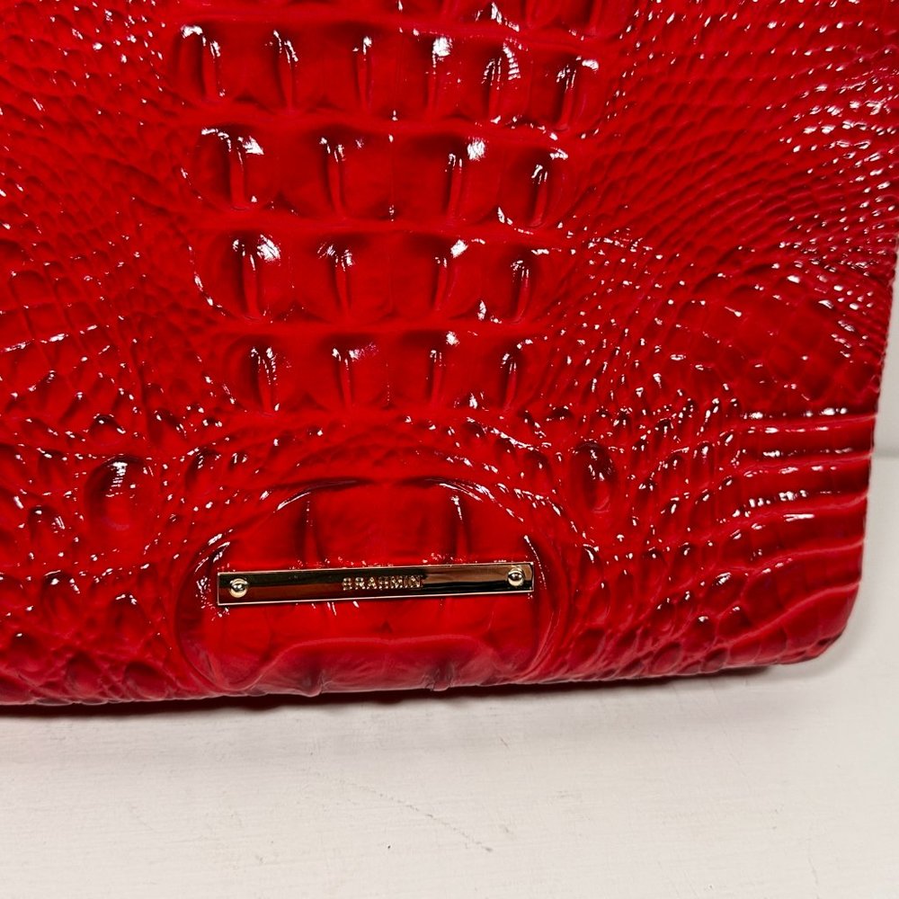 Brahmin Macy's Exclusive Perri Croc Embossed Red Leather Crossbody Bag / New - Picture 3 of 9